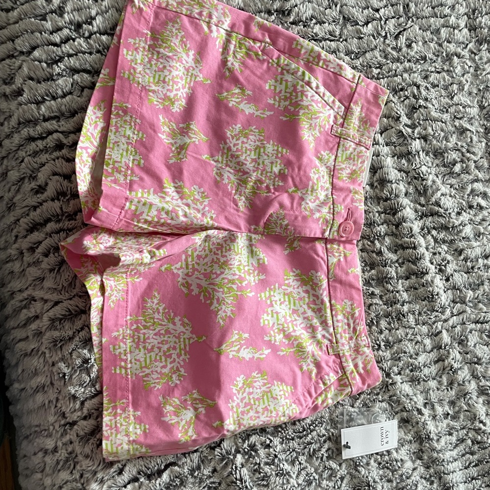 Crown and Ivy Shorts